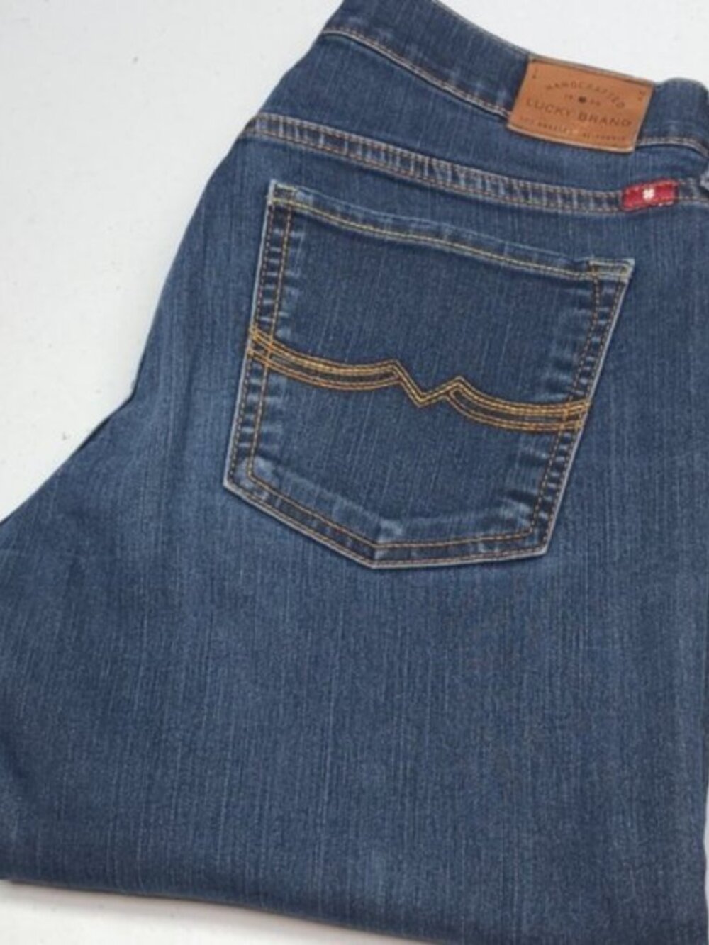 HANDCRAFTED LUCKY BRAND SWEET N STRAIGHT JEANS 2/26x29 🍀